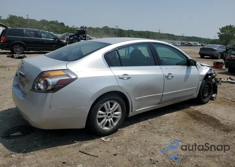 2025 Nissan Altima Base из США, поврежденный, VIN 1N4AL2AP7CC208873